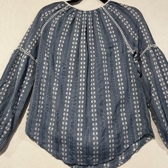 Love Sam Anthropologie Blue/white Boho Peasant Blouse Puff Sleeves Sz Small NWT - Picture 8 of 10